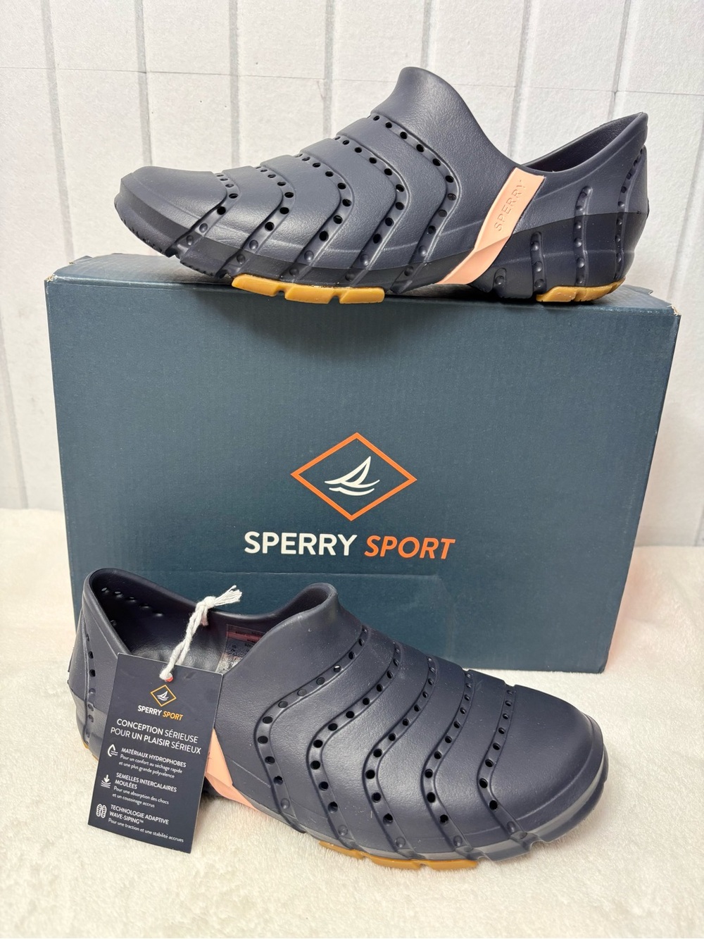 Sperry Navy Slip-On Water Loafers with Tan Accents‎ size 7